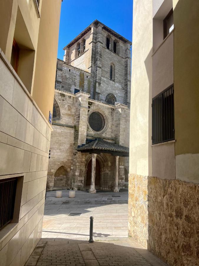 Atuaire Home Mirador De Saldana En Pleno Centro Historico Burgos Ngoại thất bức ảnh